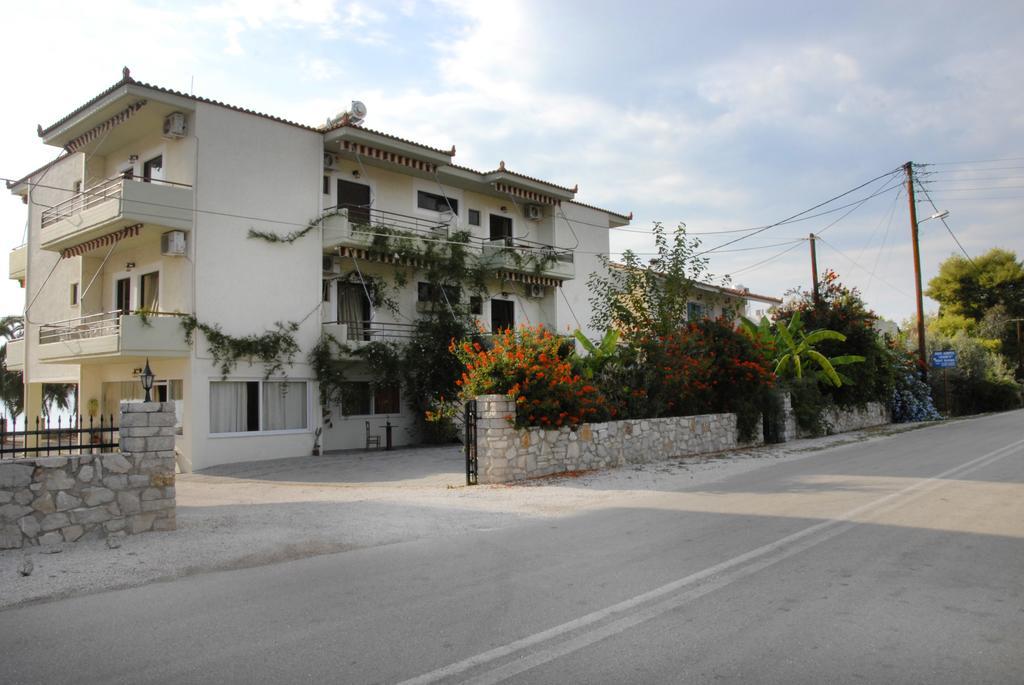 'Αγριοι Λιμένες Apartment Iria Luaran gambar