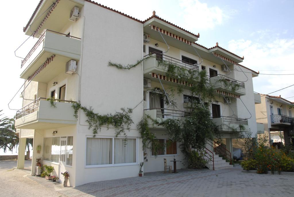 'Αγριοι Λιμένες Apartment Iria Luaran gambar